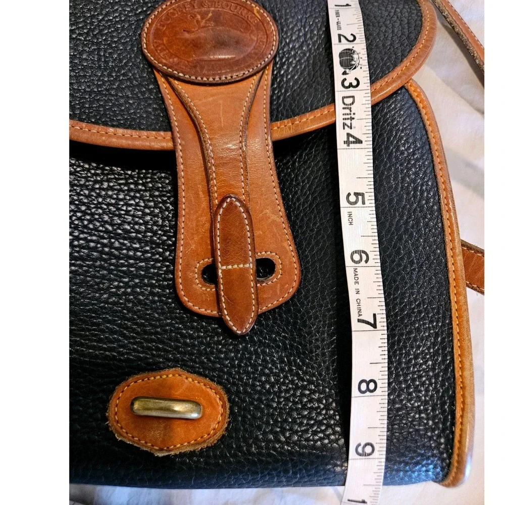Dooney & Bourke Vintage All Weather Leather Crossbody Bag Black Tan Duck Logo